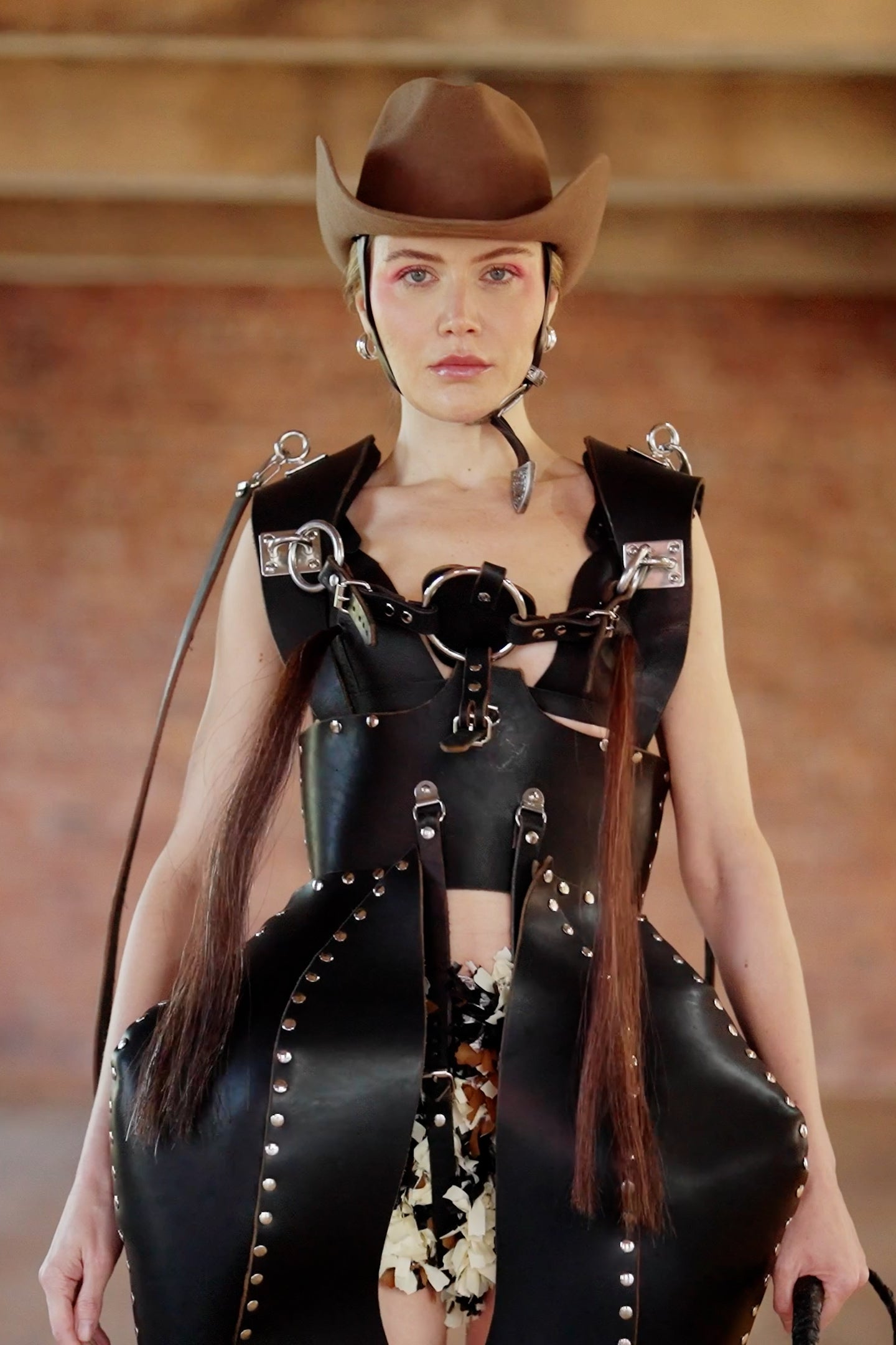 LOOK 1 SS25 COUTURE