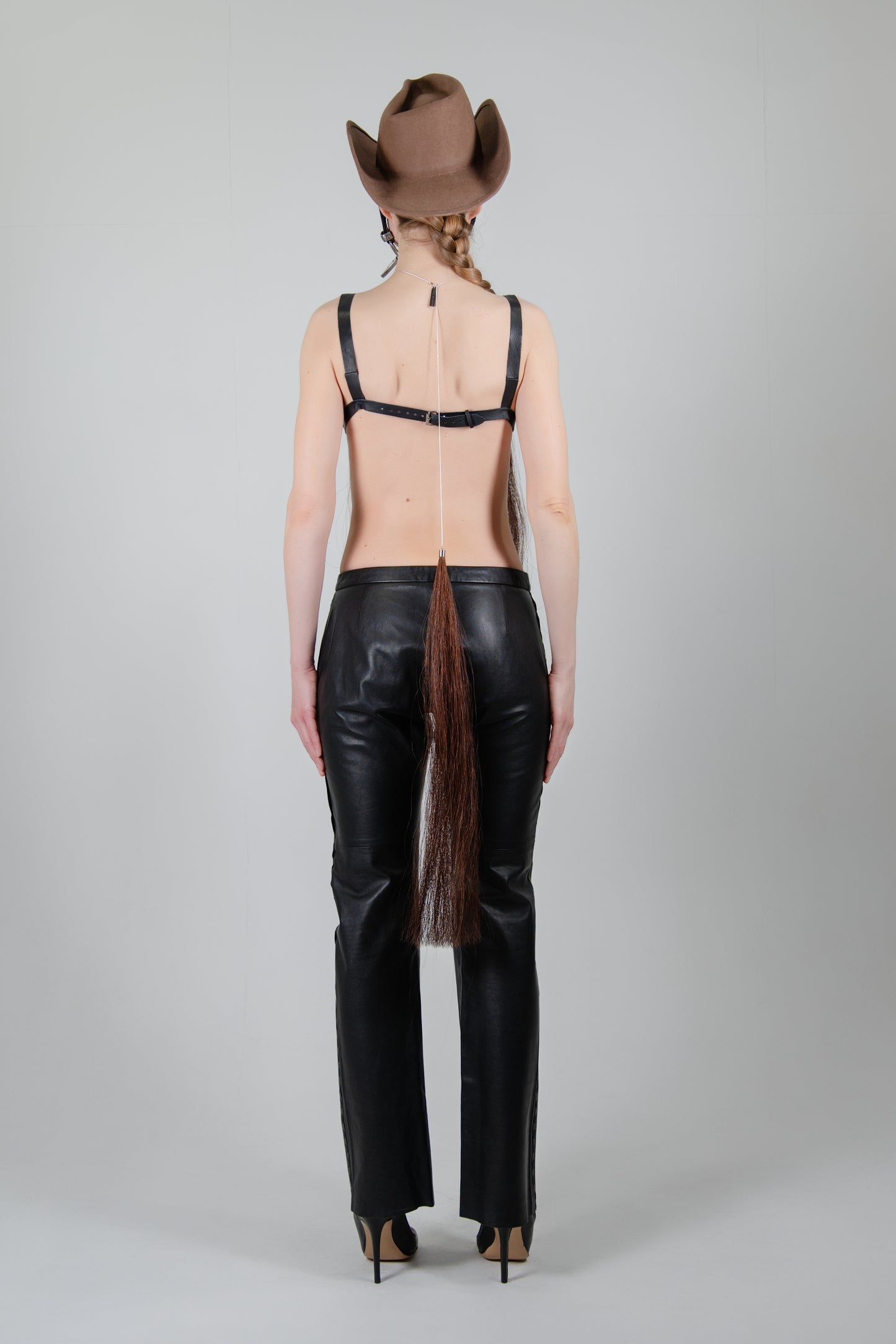 HORSE HAIR REVERSE NECKLACE (CHESTNUT)