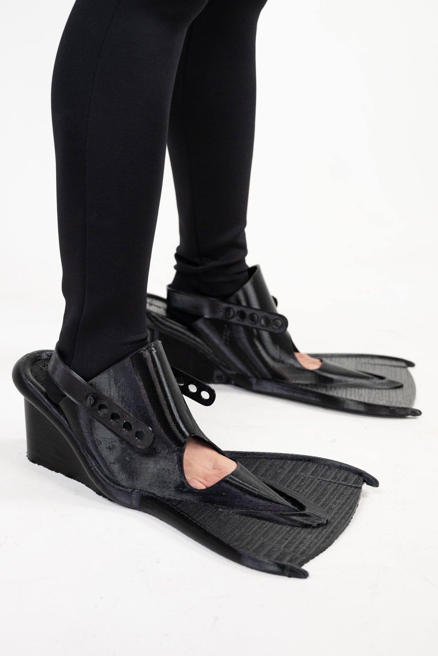 SCUBA HEELS