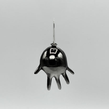 GLOVE BALLOON SINGLE EARRING